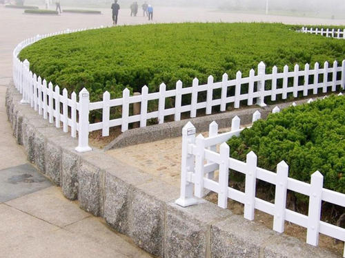 草坪護欄